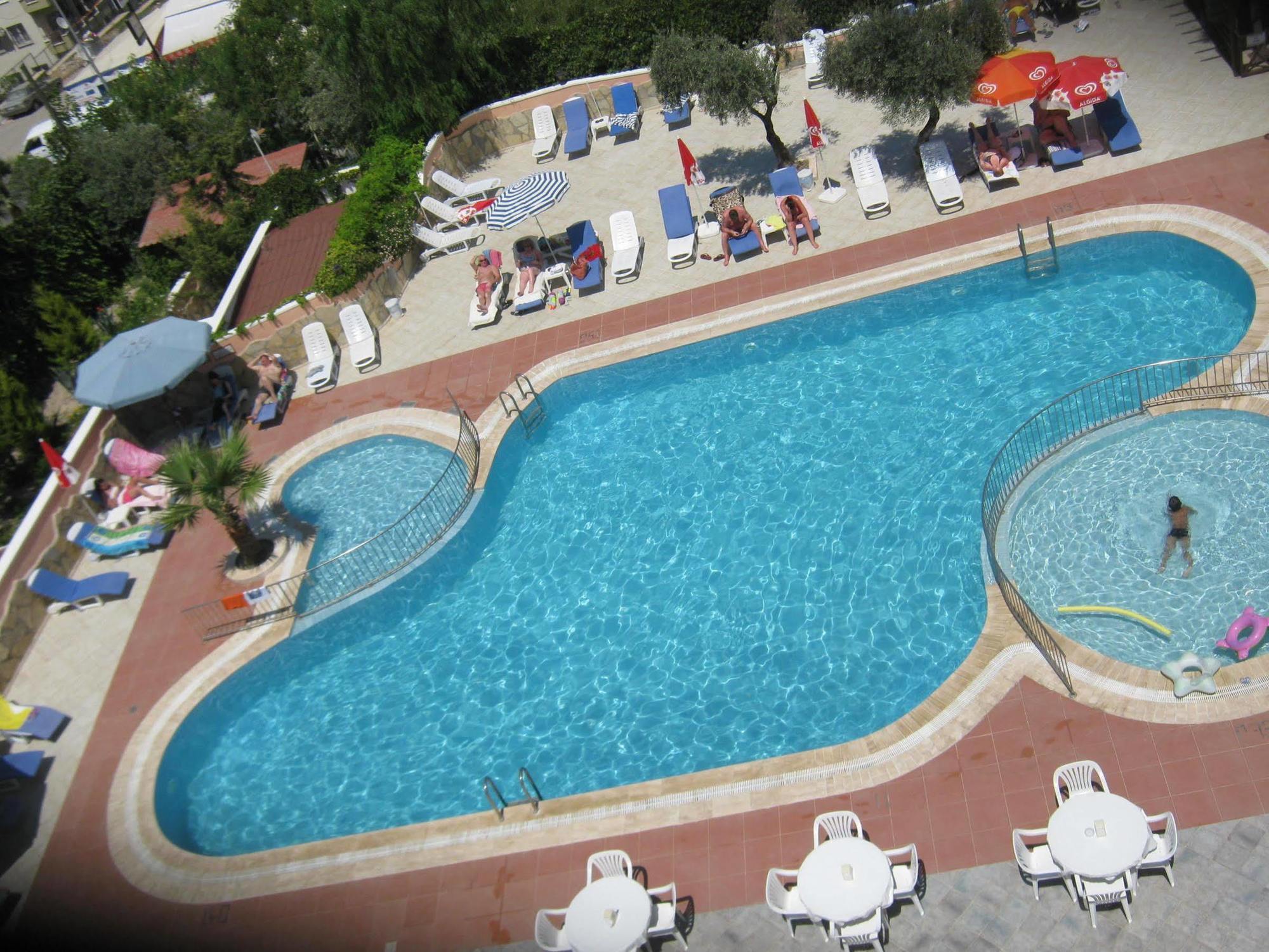 Oya Apartments Kusadasi Exterior photo
